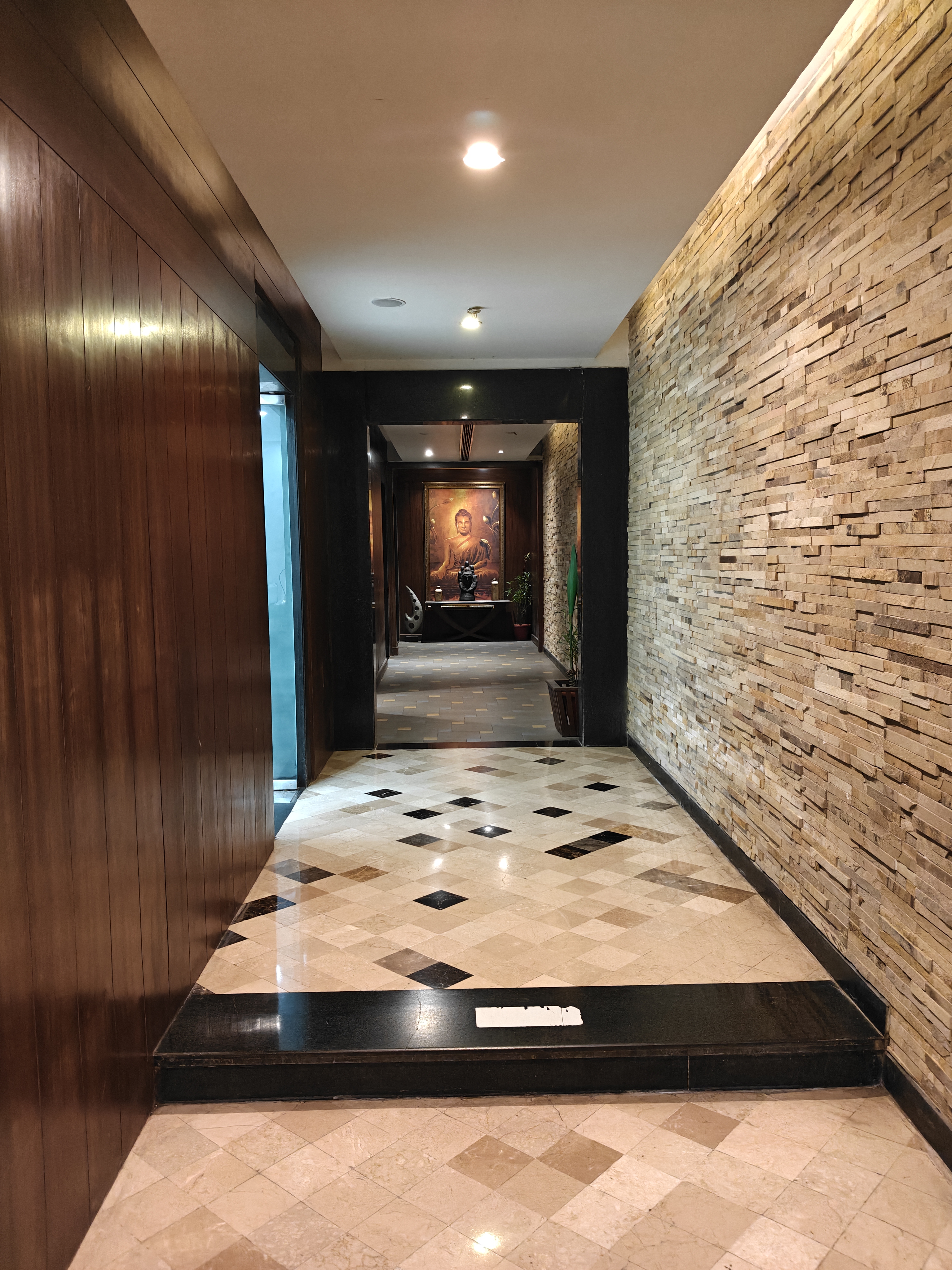 Stylette Elegance hotel corridor