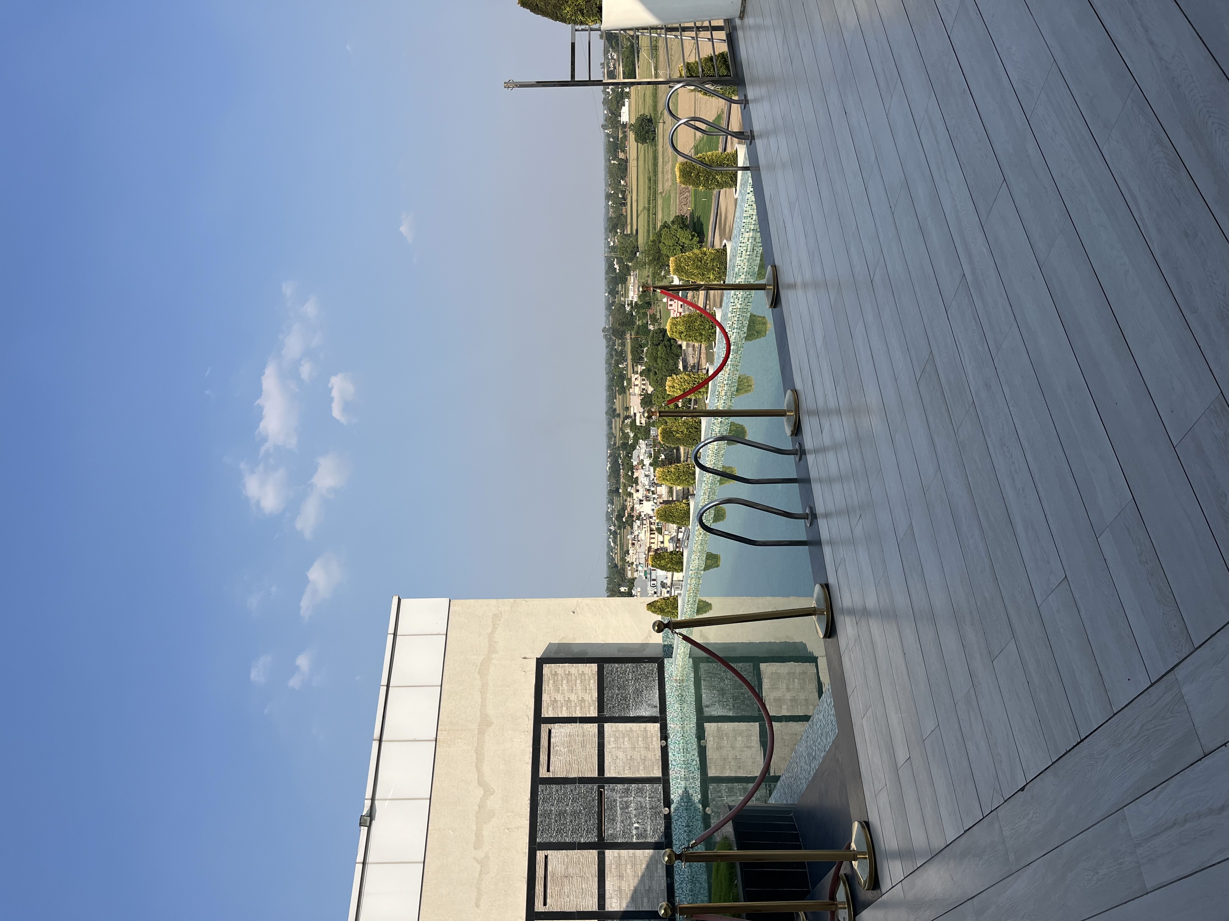 Stylette Elegance hotel pool view